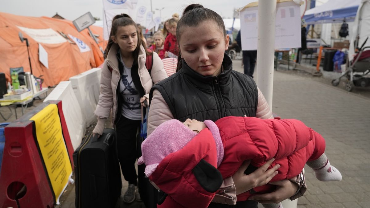Ukrajina krvácí nejen na bitevním poli. Kvůli nízké porodnosti a emigraci prudce ubývá obyvatel